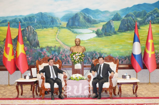 General Secretary and President Receives Vietnamese Party and State Delegation